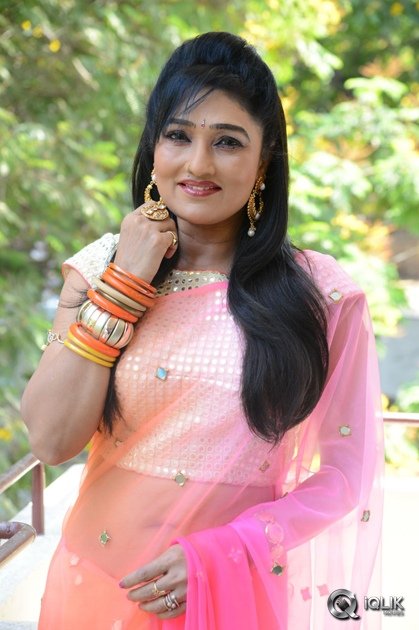 Ramya-Sri-Interview-About-O-Malli